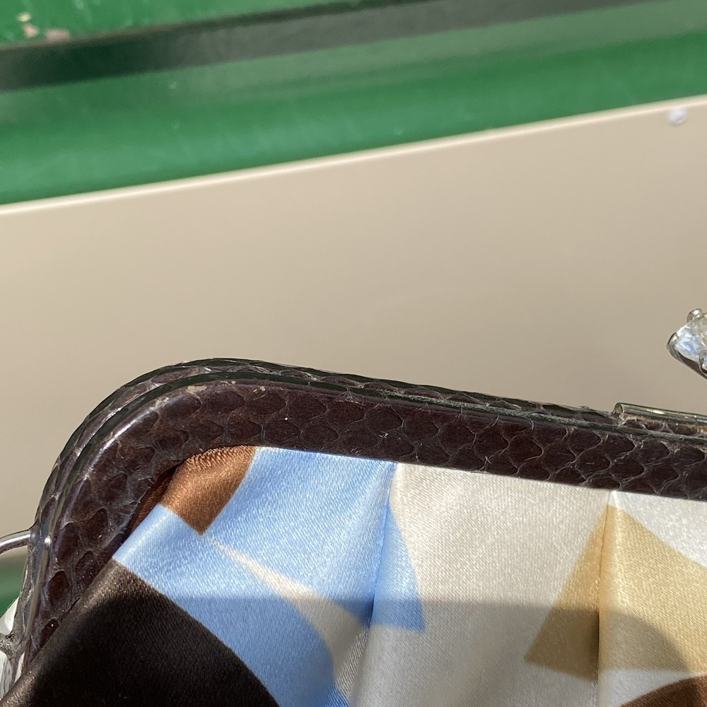 Vintage Coach Snakeskin Kisslock Frame Wristlet Clutch Satin Scarf Print Crystal - Picture 11 of 16